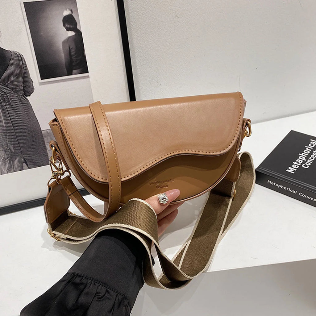 Vintage Brown Leather Saddle Crossbody Bag | Trendy Wide Strap Shoulder Purse ✨