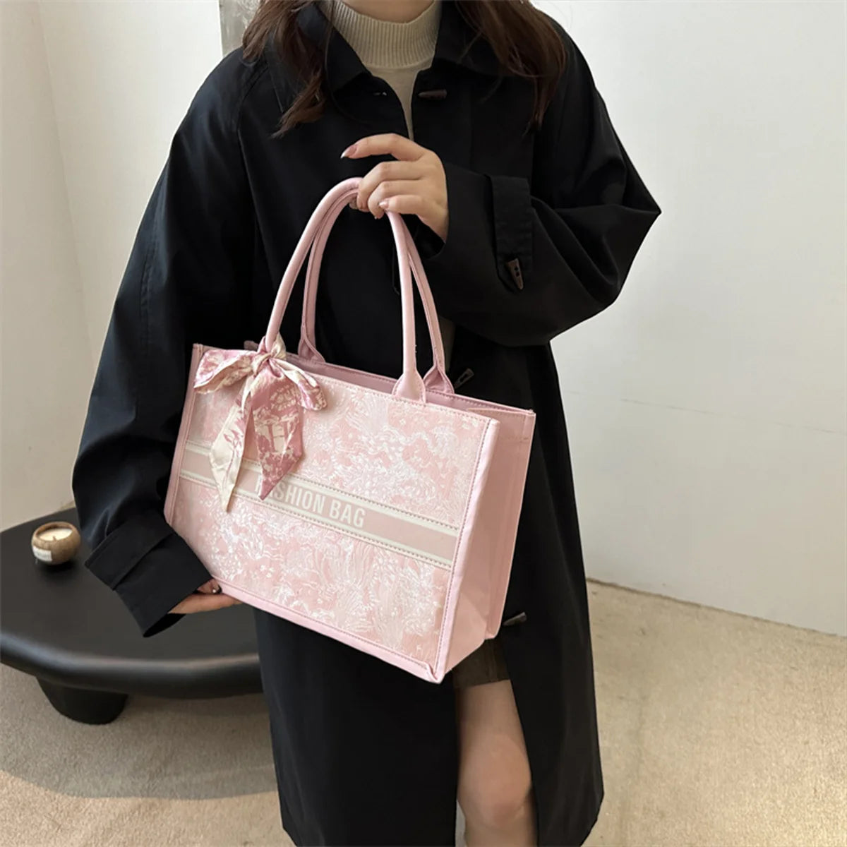 Luxury Designer-Style Large Capacity Tote Bag with Silk Ribbon Accent