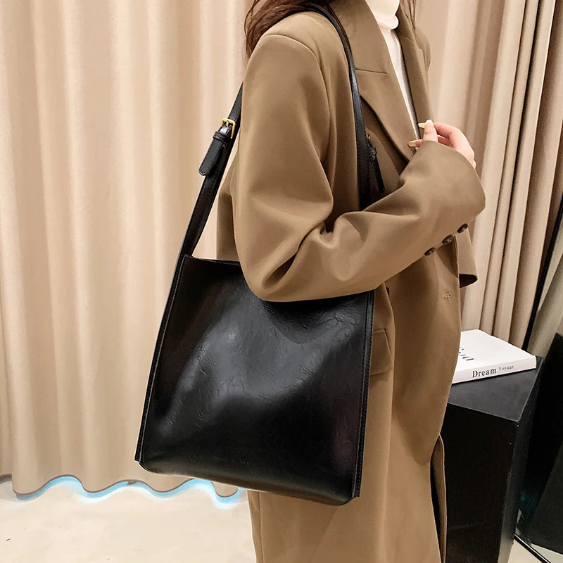 Aura Minimalist Olive Green Leather Tote Bag | Chic Shoulder Bag & Large Capacity Casual Work Bag