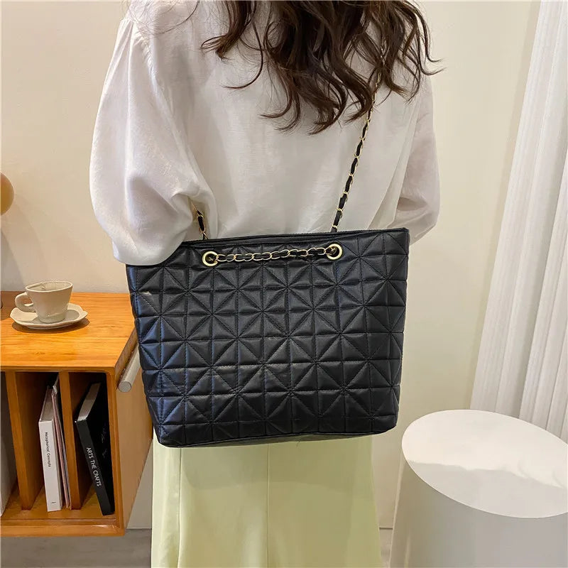 Chic Quilted Chain Handle Everyday Work & Travel Tote