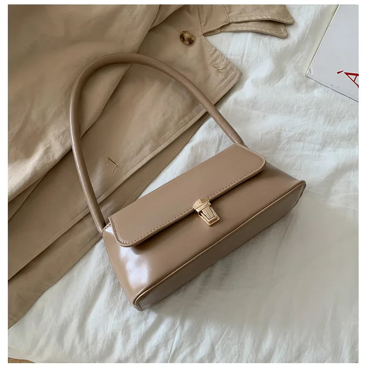 Minimalist Smooth Leather Shoulder Bag – Vintage Rectangle Baguette Bag for