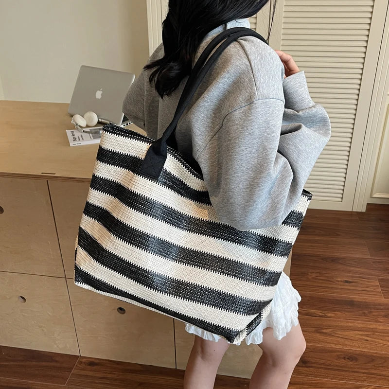 Summer Vacation Striped Straw Handbag with PU Leather Straps