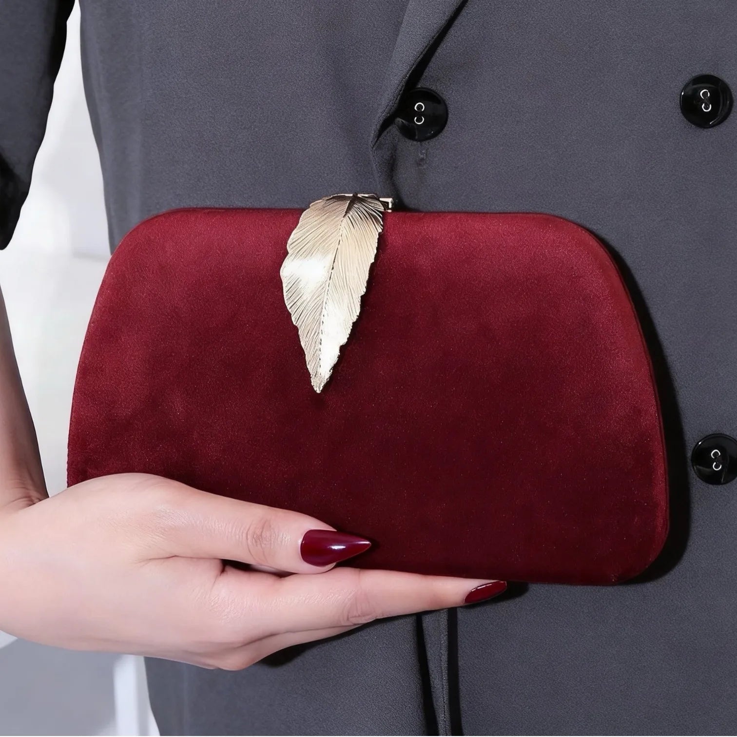 The Ultimate Wedding & Party Velvet Leaf-Clasp Clutch Bag 🍷✨