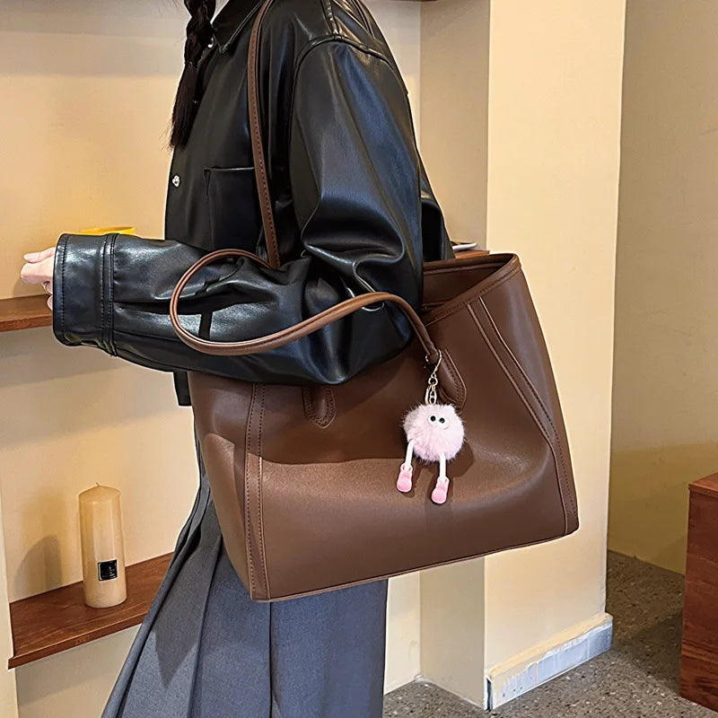 Minimalist Smooth Leather Everyday Tote Bag