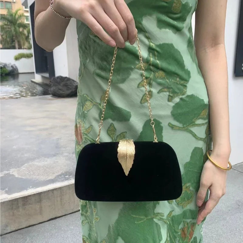The Ultimate Wedding & Party Velvet Leaf-Clasp Clutch Bag 🍷✨