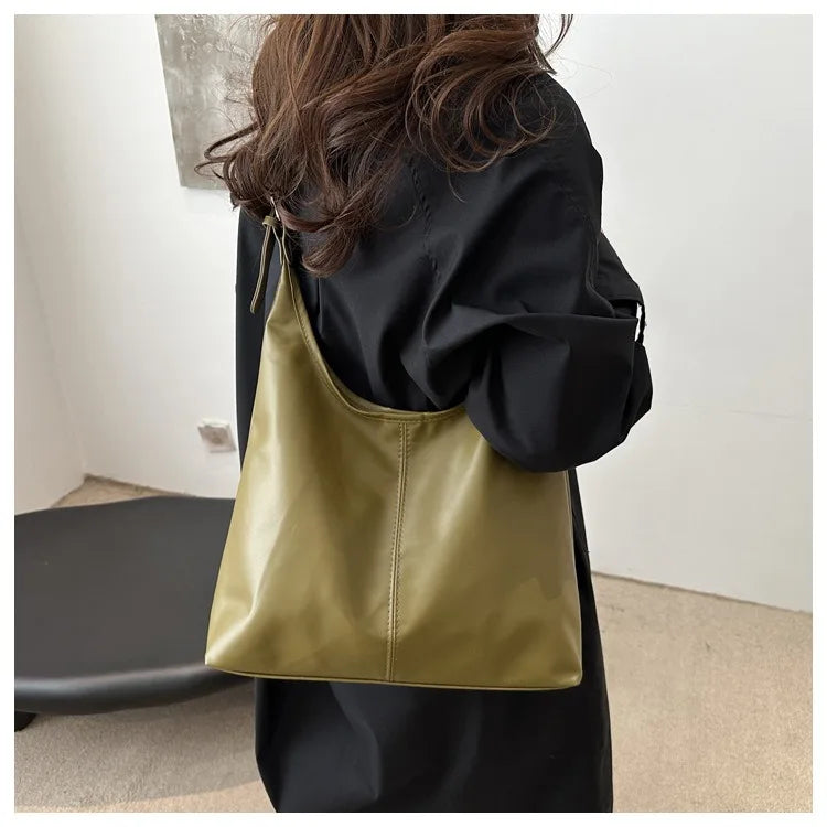 Chic & Minimalist Faux Leather Slouchy Shoulder Bag - Casual Daily Hobo Handbag for Women