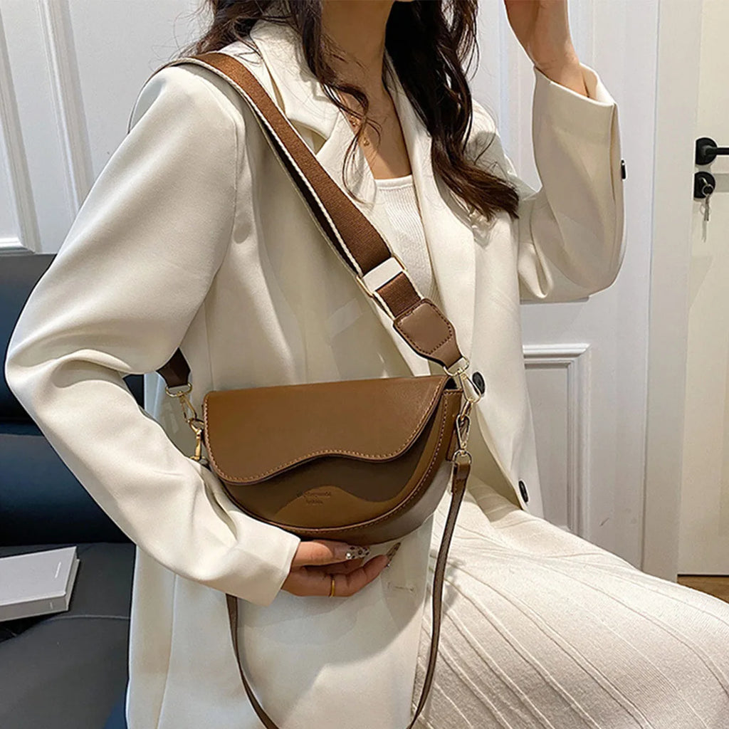 Vintage Brown Leather Saddle Crossbody Bag | Trendy Wide Strap Shoulder Purse ✨
